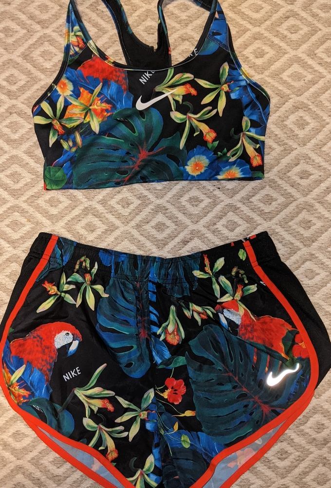 Nike Dri-FIT  Tropical set